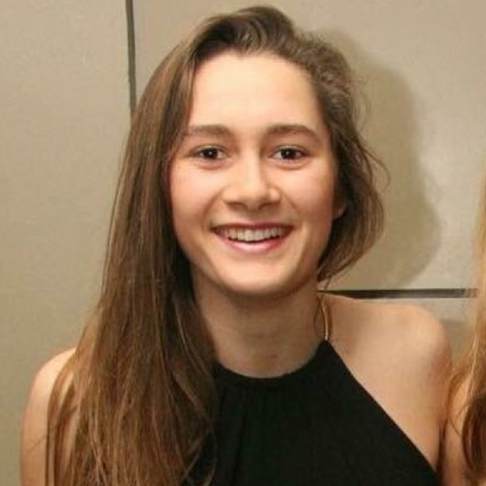 Meet your Posher, Beatrice